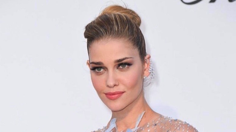 Modelo itabirana Ana Beatriz Barros anuncia segunda gravidez