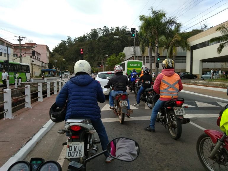 Audiência para discutir regulamentação do motofrete em Itabira é adiada