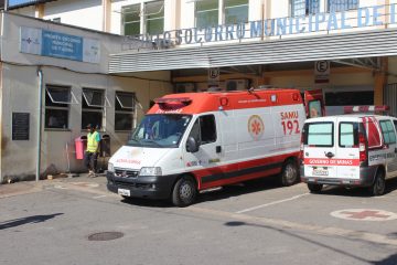 Motociclista sofre fratura exposta em colisão com ônibus na Vila Amélia