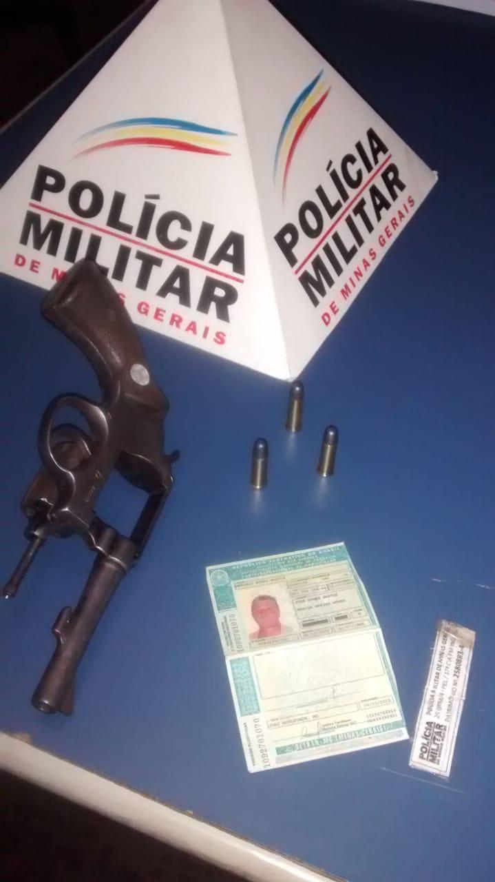 Homem é preso após ameaça por dívida em Bela Vista de Minas