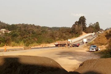 Acidente interdita parcialmente trecho da BR-381 em Nova União