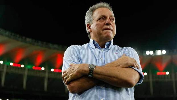 Em meio à crise, Cruzeiro anuncia Abel Braga como novo treinador