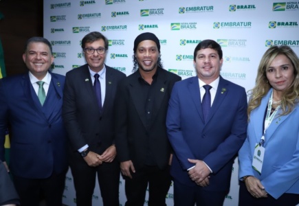 Ronaldinho Gaúcho é escolhido embaixador do turismo do Brasil