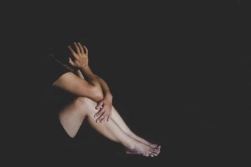 Jovem denuncia ex-namorado de tentar estrangulá-la em Itabira 