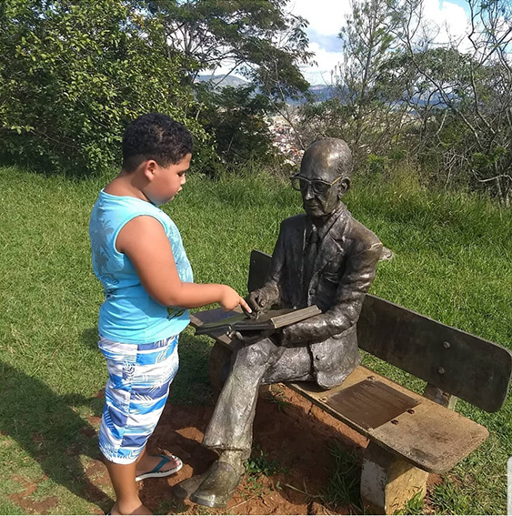 Participe! Poste sua foto com a hashtag #euedrummondnadefato – Veja Galeria Atualizada