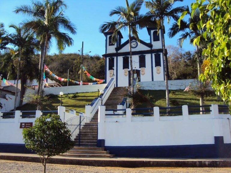 Blocos, escolas de samba e espaço para as crianças: saiba a programação do Carnaval de Alvinópolis
