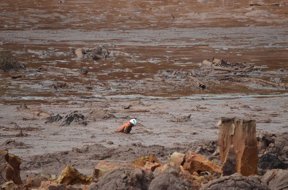 Corpo de mais uma vítima de barragem é achado em Brumadinho