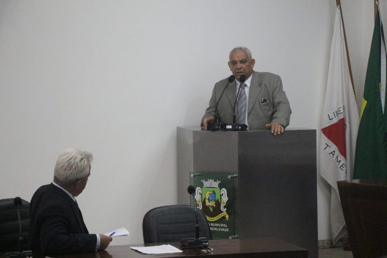 “João Monlevade é a única cidade do Brasil que tem dois prefeitos”, afirma Pastor Carlinhos