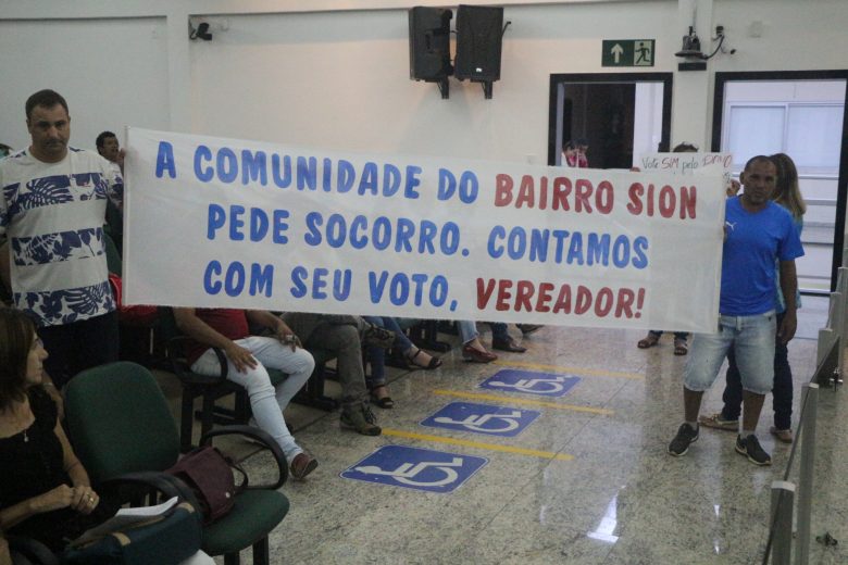 Prefeita de Monlevade pede a vereadores aprovação de projetos de empréstimos