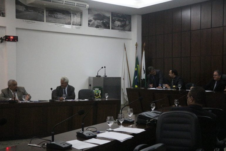 Vereadores questionam gestão da Câmara de João Monlevade