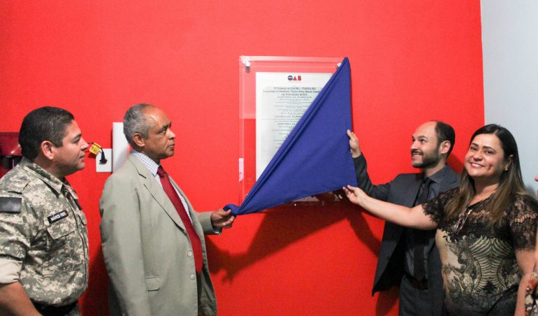 OAB homenageia advogado Breno Matoso com sala de apoio no presídio de Itabira