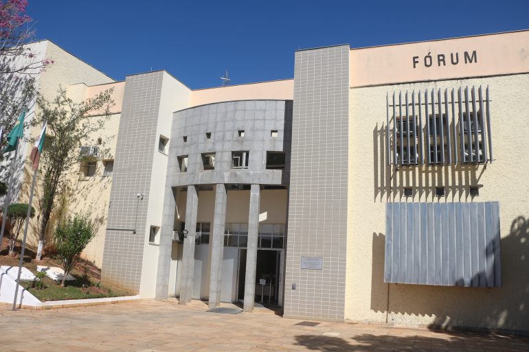 Homem é absolvido de tentativa de homicídio em Júri Popular em Monlevade