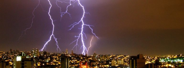 Média anual de raios deve subir de 77,8 para 100 milhões no Brasil