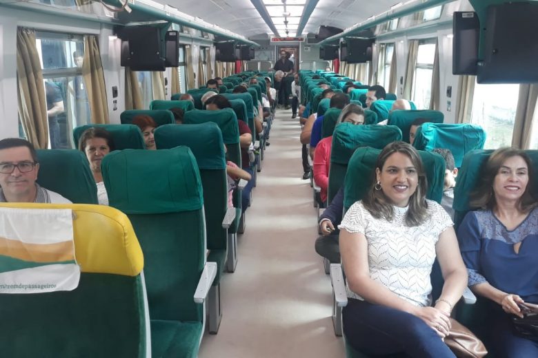 Nos 171 anos de Itabira, cidade ganha nova locomotiva de passageiros até Nova Era