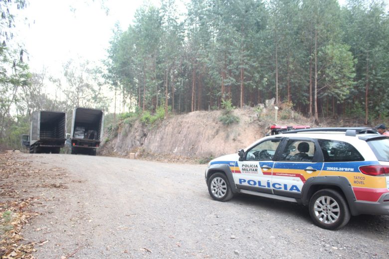 Reféns são libertados por bandidos em BH após roubo de carga em São Gonçalo