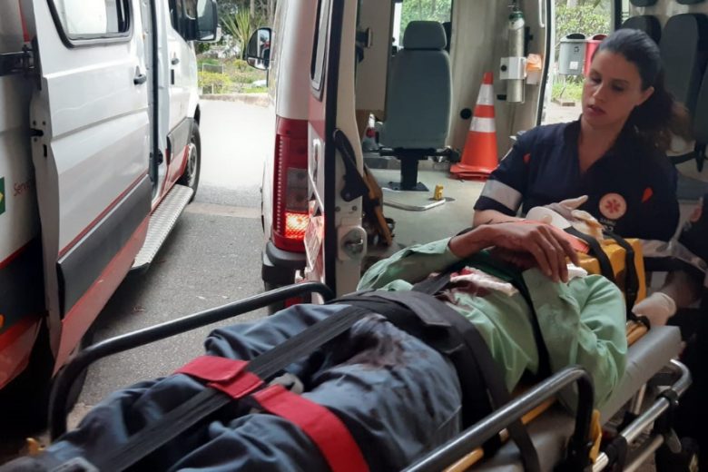 Homem acerta irmão na cabeça com barra de ferro em Itabira