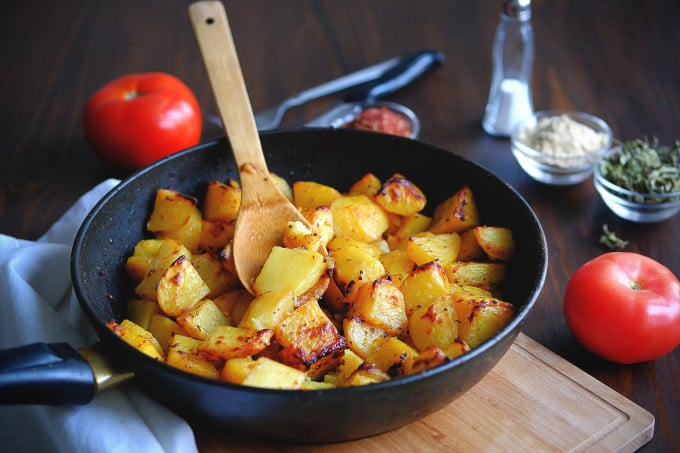 Fritas, cozidas, à dorê: Como variar o uso das batatas no dia a dia