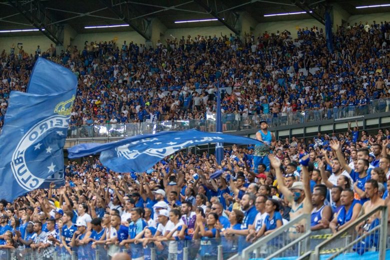 MP pune torcidas do Cruzeiro com suspensão das atividades por 30 dias