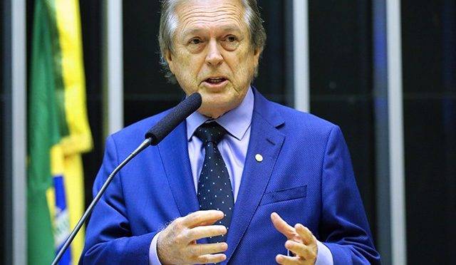 Operação contra desvios do fundo partidário mira o presidente do PSL