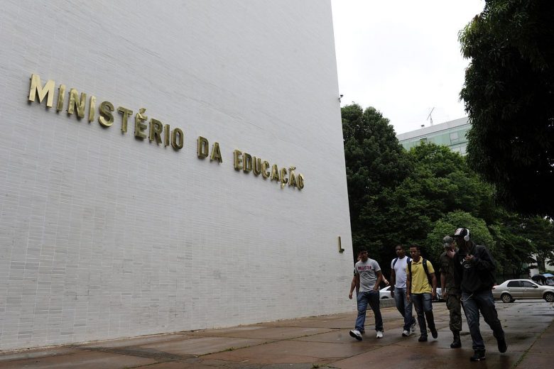 MEC vai liberar R$ 43 milhões para obras em instituições de ensino superior