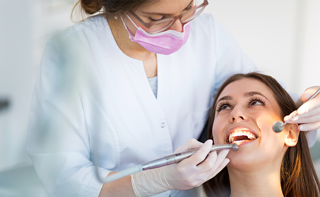 Recrutadora tem vagas para dentista e consultor de vendas em Itabira