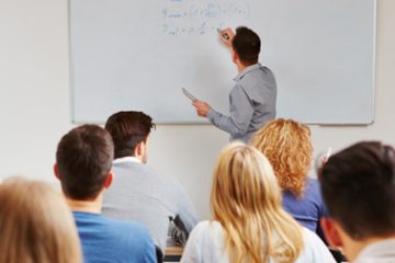 Empresa contrata instrutor de cursos livres em Itabira