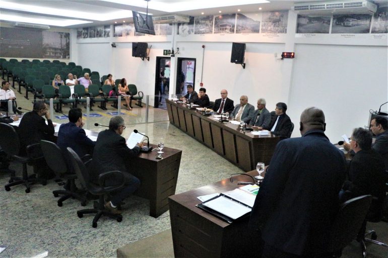 Vereadores são cobrados para aprovarem empréstimos em Monlevade