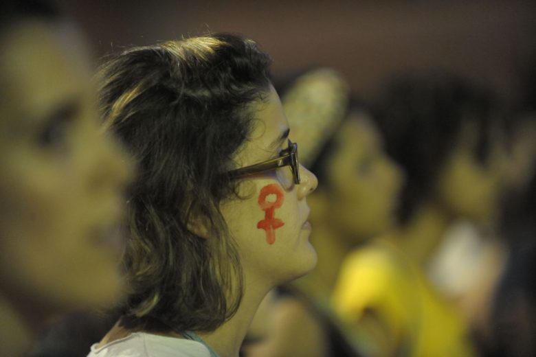 Projetos online estimulam combate à violência contra a mulher