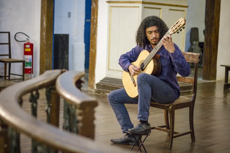 Itabirano busca ajuda financeira para mestrado em música nos Estados Unidos