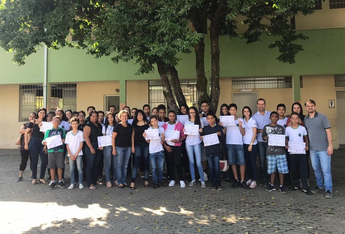 Estudantes do Didi Andrade recebem medalhas da Olimpíada Brasileira de Astronomia