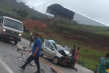 PRF interdita rodovia em Monlevade após acidente com três veículos