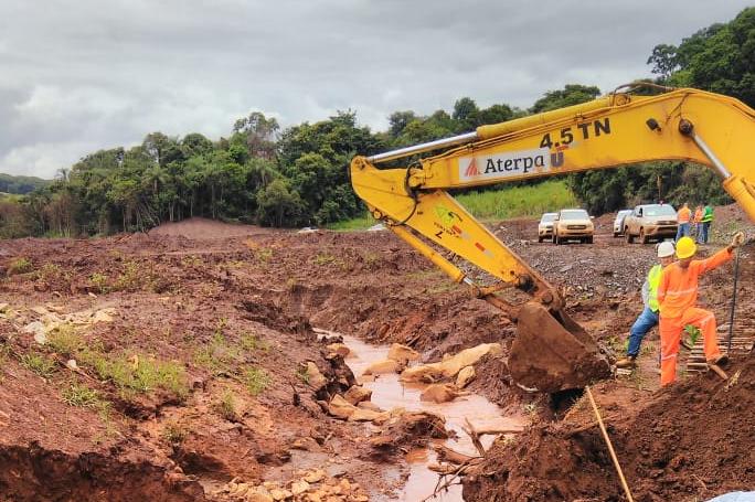 Mais um corpo inteiro é encontrado em Brumadinho