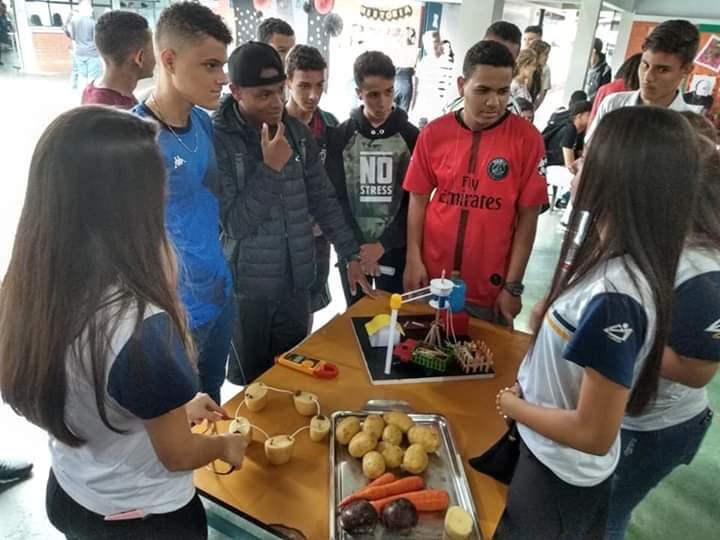 Feira de Ciências do Premen incentiva a criatividade dos alunos
