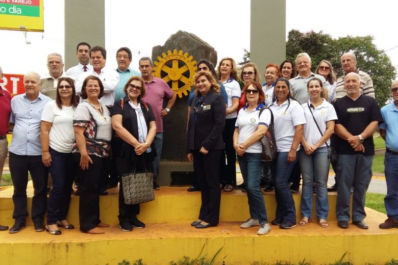 Governadora distrital do Rotary Internacional visita Itabira