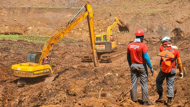 Corpo de mulher que trabalhava em terceirizada da Vale é identificado em Brumadinho Corpo de mulher que trabalhava em terceirizada da Vale é identificado em Brumadinho