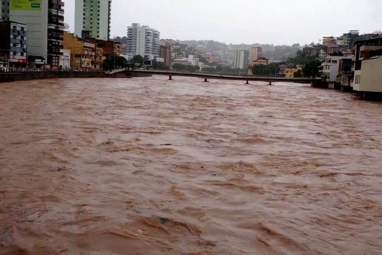 Chuvas causam morte, feridos e deixam mais de 500 desabrigados no Espírito Santo