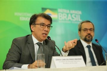 MEC planeja levar internet a 24,5 mil escolas públicas