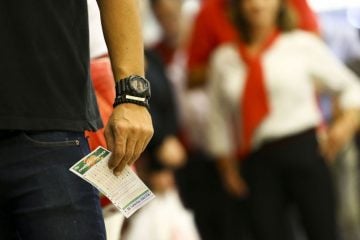 Mega-Sena acumula e pode pagar R$ 31 milhões no sábado