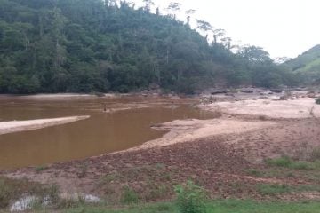 Adolescente salva primo mais novo, mas morre afogado no rio Santo Antônio, em Ferros