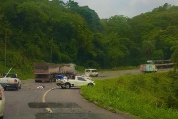 Acidente deixa trânsito lento nos dois sentidos em trecho da BR-381