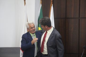 Belmar e Sinval selam as pazes em última reunião do ano em Monlevade