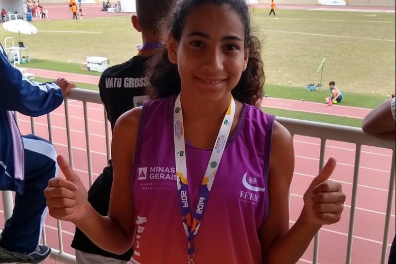 Câmara de Itabira homenageia atleta medalhista nas Paralimpíadas Escolares