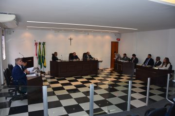 Ministério Público investiga reajuste salarial de quase 60% de vereadores em São Gonçalo