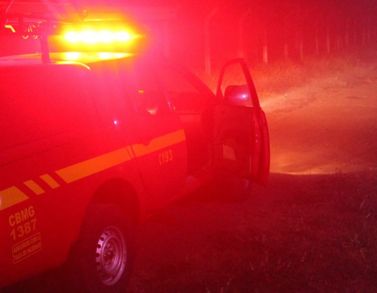 Idoso de 66 anos morre eletrocutado em Ipoema