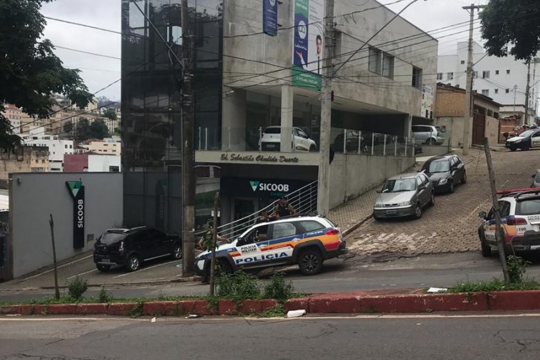 Bandidos fizeram família de funcionária de banco refém, mas fracassaram em assalto