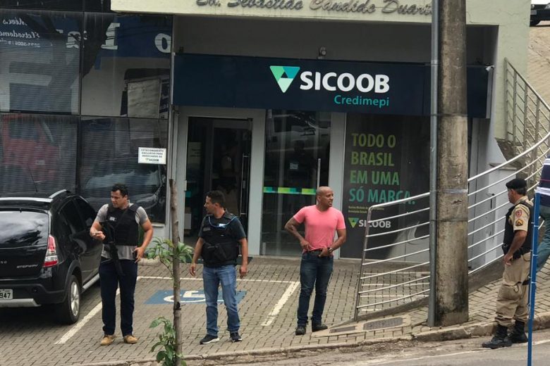 Sicoob exalta ação rápida de policiais durante crime em Itabira