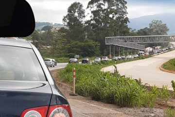 Acidentes em Nova União e São Joaquim de Bicas deixam trânsito lento na BR-381