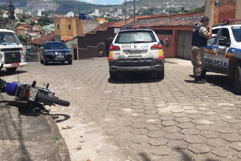 Jovem vai parar na delegacia por perturbação do sossego após pilotar motocicleta barulhenta