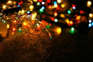Veja como instalar enfeites de Natal sem correr riscos