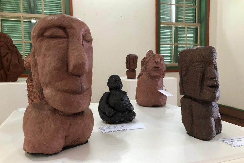 Exposição Solo Sagrado de Pessoas Abençoadas exprime relação dos itabiranos com os minerais
